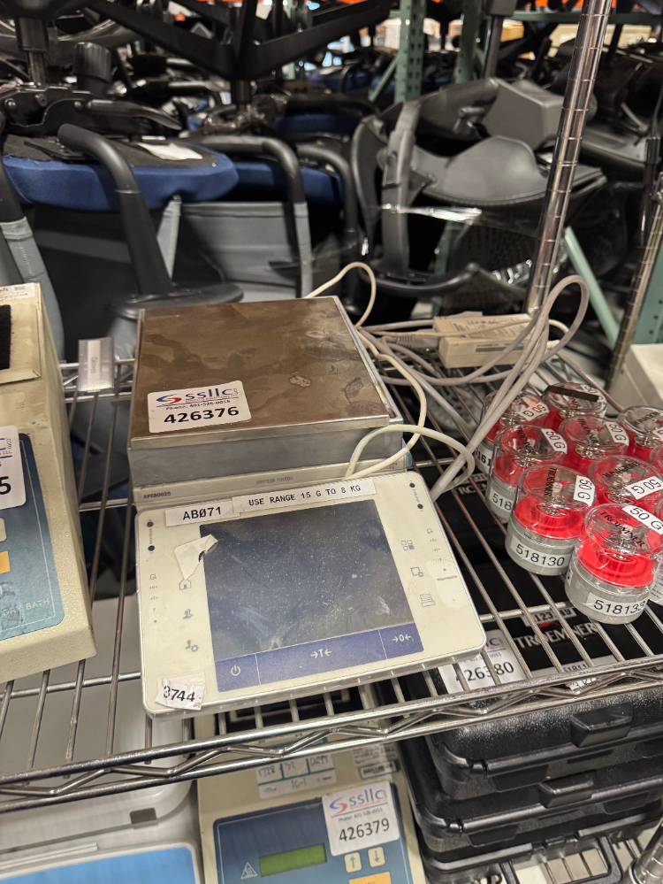 Image of Mettler Toledo XPE8002S Digital Scale